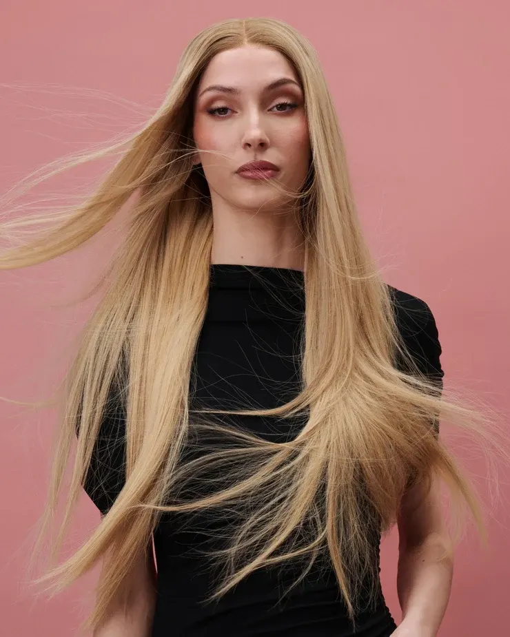 Vera-peruken från BHBD, lång ljusblond rak peruk